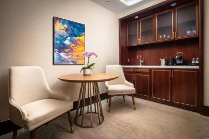 Blossom Hotel Houston Medical Center - image 17