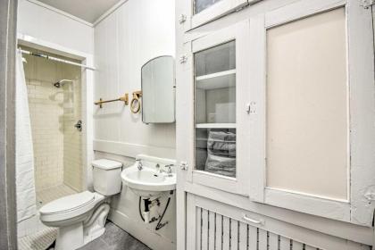 Pet-Friendly Houston Home Less Than 2 Mi to Downtown! - image 12