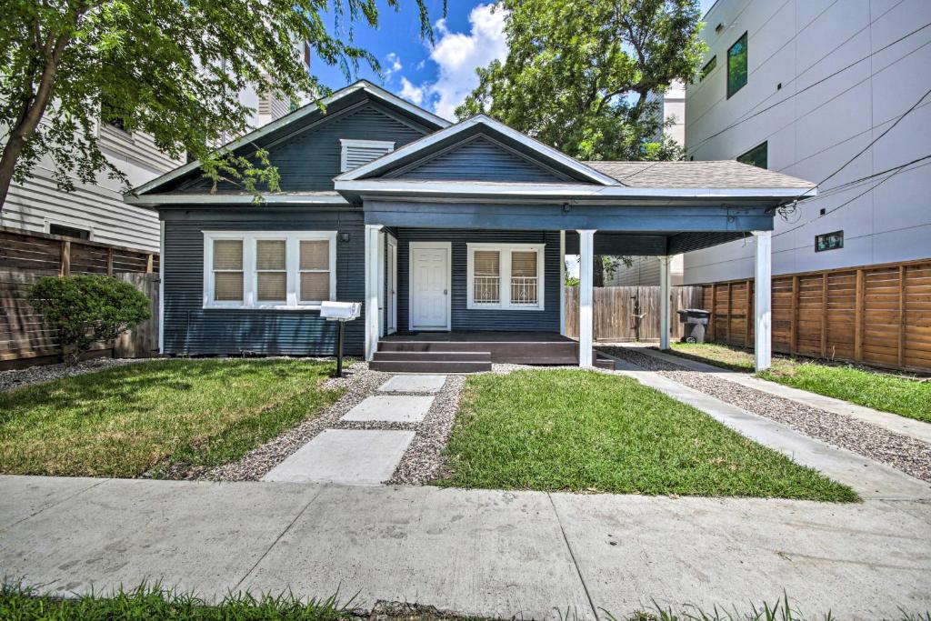 Pet-Friendly Houston Home Less Than 2 Mi to Downtown! - image 5