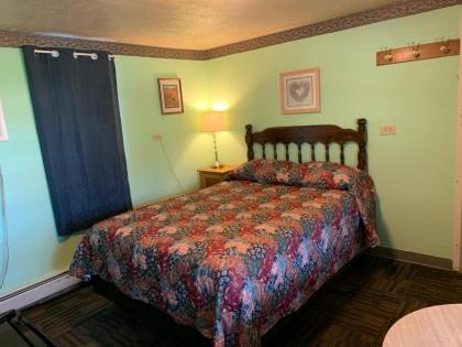 Tour Inn Motel - image 15