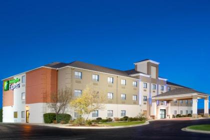 Holiday Inn Express Hotel Howe / Sturgis an IHG Hotel - image 12