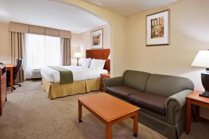 Holiday Inn Express Hotel & Suites Howell an IHG Hotel - image 5