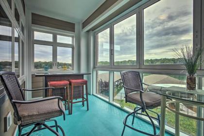 Huddleston Condo with Balcony on Smith Mountain Lake - image 14