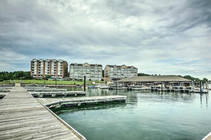 Huddleston Condo with Balcony on Smith Mountain Lake - image 6