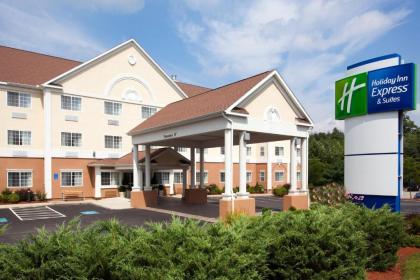 Holiday Inn Express Hotel  Suites Boston   marlboro an IHG Hotel Massachusetts