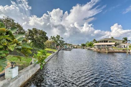 Canalfront Hudson Home with Private Dock and Yard! - image 10