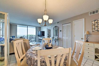 Cozy Condo with Gulf View Bird Watching with Telescope - image 10