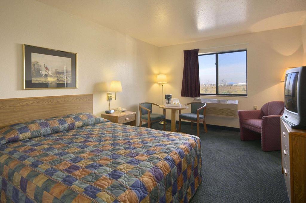 Travelodge by Wyndham Hudsonville - image 2