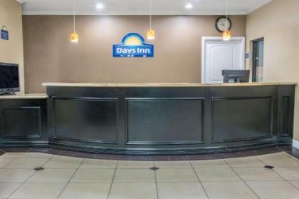 Days Inn by Wyndham Humble/Houston Intercontinental Airport - image 3