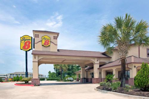 Super 8 by Wyndham Humble/Fm 1960/Hwy 59 - main image