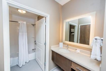 Staybridge Suites Houston - Humble Beltway 8 E an IHG Hotel - image 2