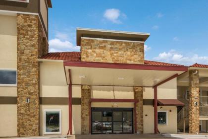 Econo Lodge Inn & Suites Humble FM1960 - IAH Airport - image 3