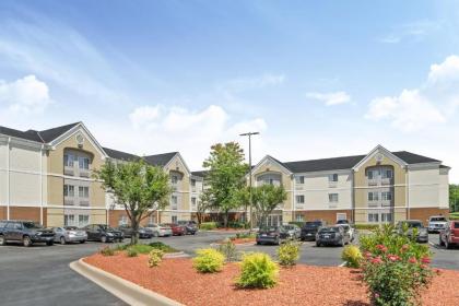 Candlewood Suites Huntersville-Lake Norman Area an IHG Hotel - image 13