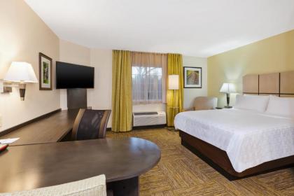 Candlewood Suites Huntersville-Lake Norman Area an IHG Hotel - image 2