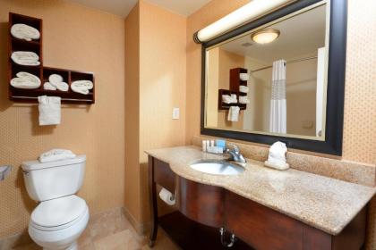 Hampton Inn & Suites Huntersville - image 10