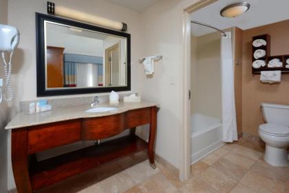 Hampton Inn & Suites Huntersville - image 11