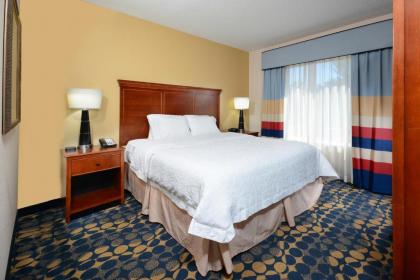 Hampton Inn & Suites Huntersville - image 14