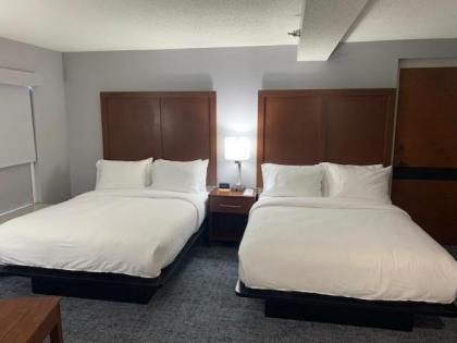 Comfort Suites near Birkdale Village - Huntersville - image 11