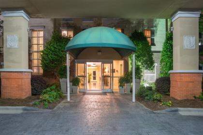 Comfort Suites near Birkdale Village - Huntersville - image 3