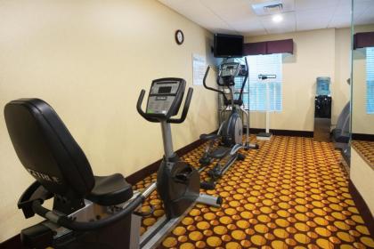 Comfort Suites near Birkdale Village - Huntersville - image 5