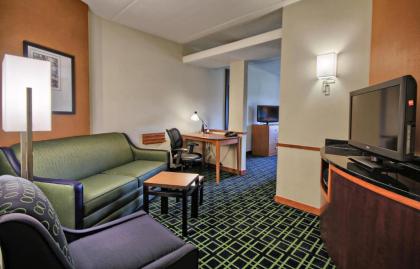 Fairfield Inn & Suites Huntingdon Raystown Lake - image 15