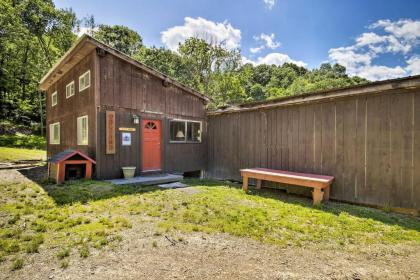 Urban Ranch Apartment with 50 Acres by Raystown Lake - image 6