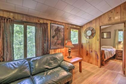 Cabin with Deck and Ranch - 1 Mi to Raystown Lake! - image 11