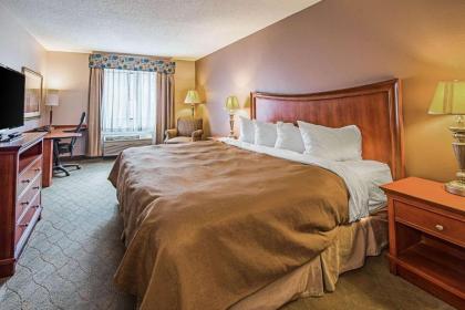 Rodeway Inn Huntington - image 4