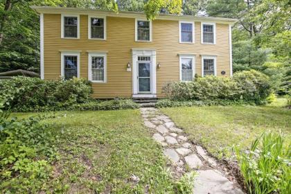 Historic Huntington Home - Walk to Westfield River - image 1