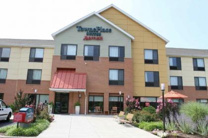 TownePlace Suites Huntington - image 2