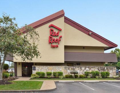 Red Roof Inn Huntington - image 12