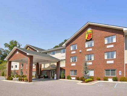 Super 8 by Wyndham Huntington WV - image 2