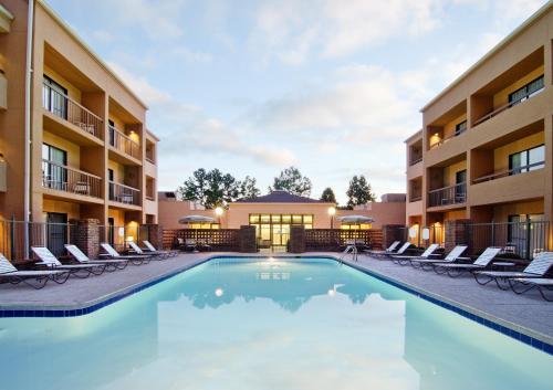 Courtyard by Marriott Huntsville University Drive - main image