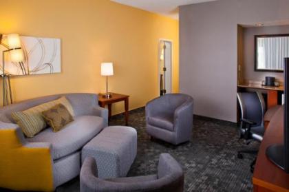 Courtyard by Marriott Huntsville University Drive - image 3