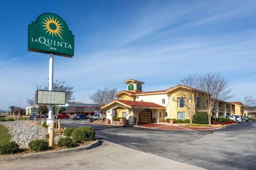 La Quinta Inn by Wyndham Huntsville Research Park - main image