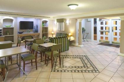 La Quinta Inn by Wyndham Huntsville Research Park - image 3