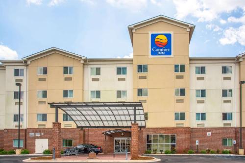 Comfort Inn Huntsville near University - main image