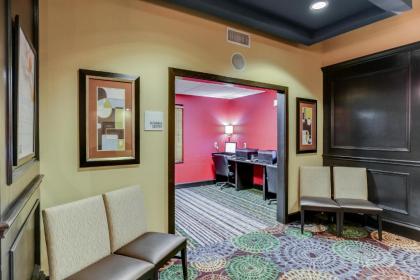 Holiday Inn Express Hotel & Suites Huntsville an IHG Hotel - image 11