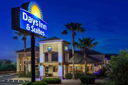 Days Inn & Suites by Wyndham Huntsville - image 10