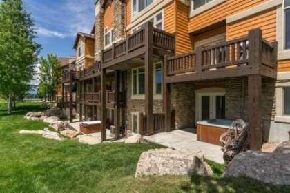 Lakeside Condo near Pineview Reservoir and Snowbasin ResortLS 14 - image 11