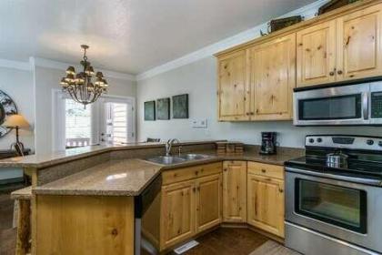 Lakeside Condo near Pineview Reservoir and Snowbasin ResortLS 14 - image 9