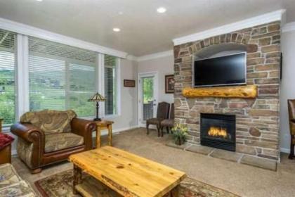 3 Bedroom Condo Just 10 Minutes from Snowbasin ResortLS 15 - image 4