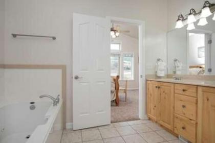 2 Bedroom Condo Vacation Rental in Huntsville Utah LS 18 - image 13