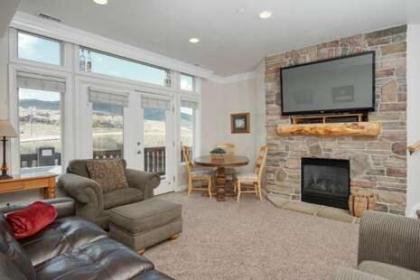 2 Bedroom Condo Vacation Rental in Huntsville Utah LS 18 - image 3