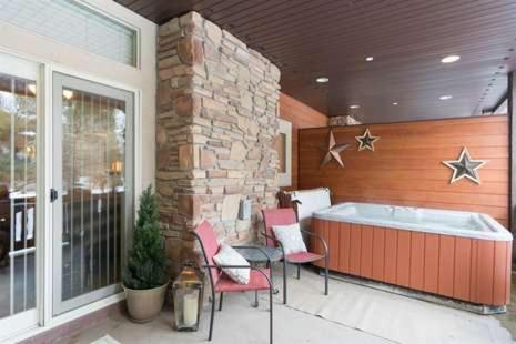 3 Bedroom Luxury Huntsville Utah Condo - Great Snowbasin Lodging - main image