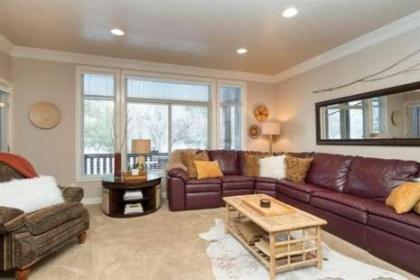 3 Bedroom Luxury Huntsville Utah Condo - Great Snowbasin Lodging - image 2