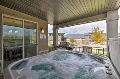 Modern Huntsville Resort Retreat with Hot Tub! - image 5