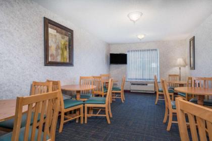 Days Inn by Wyndham Hurley - image 12