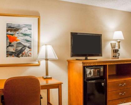 Quality Inn Huron - image 11