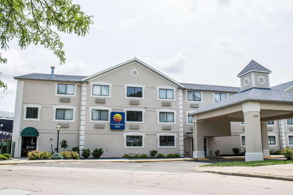 Comfort Inn River's Edge - main image